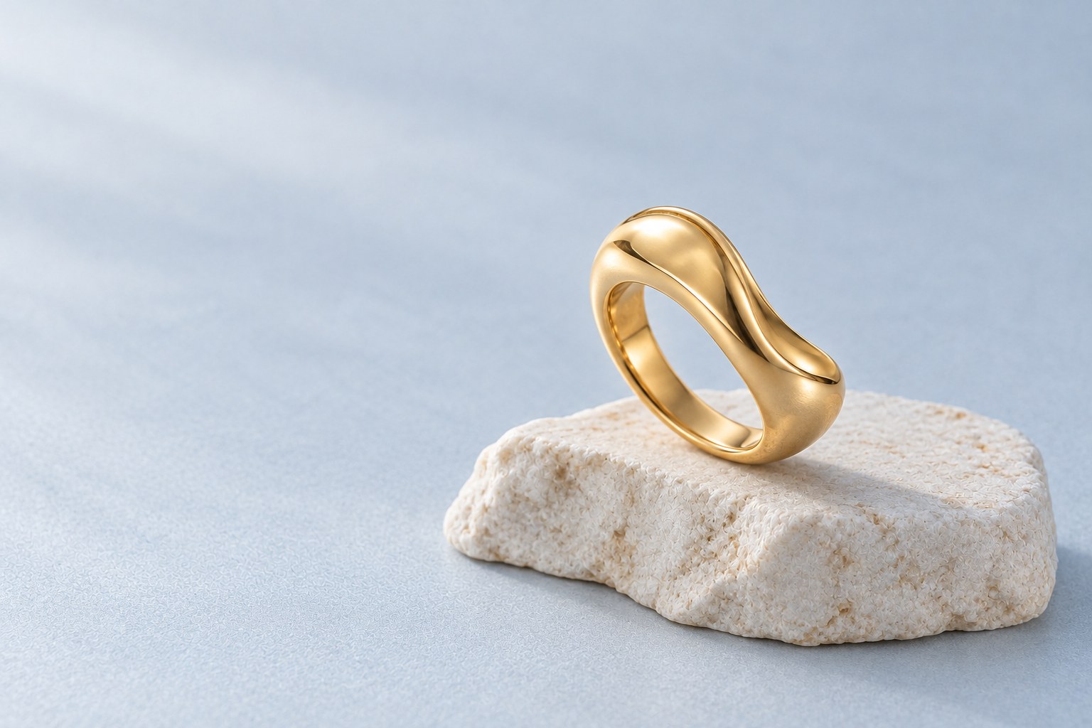 丸みのあるArc Ring